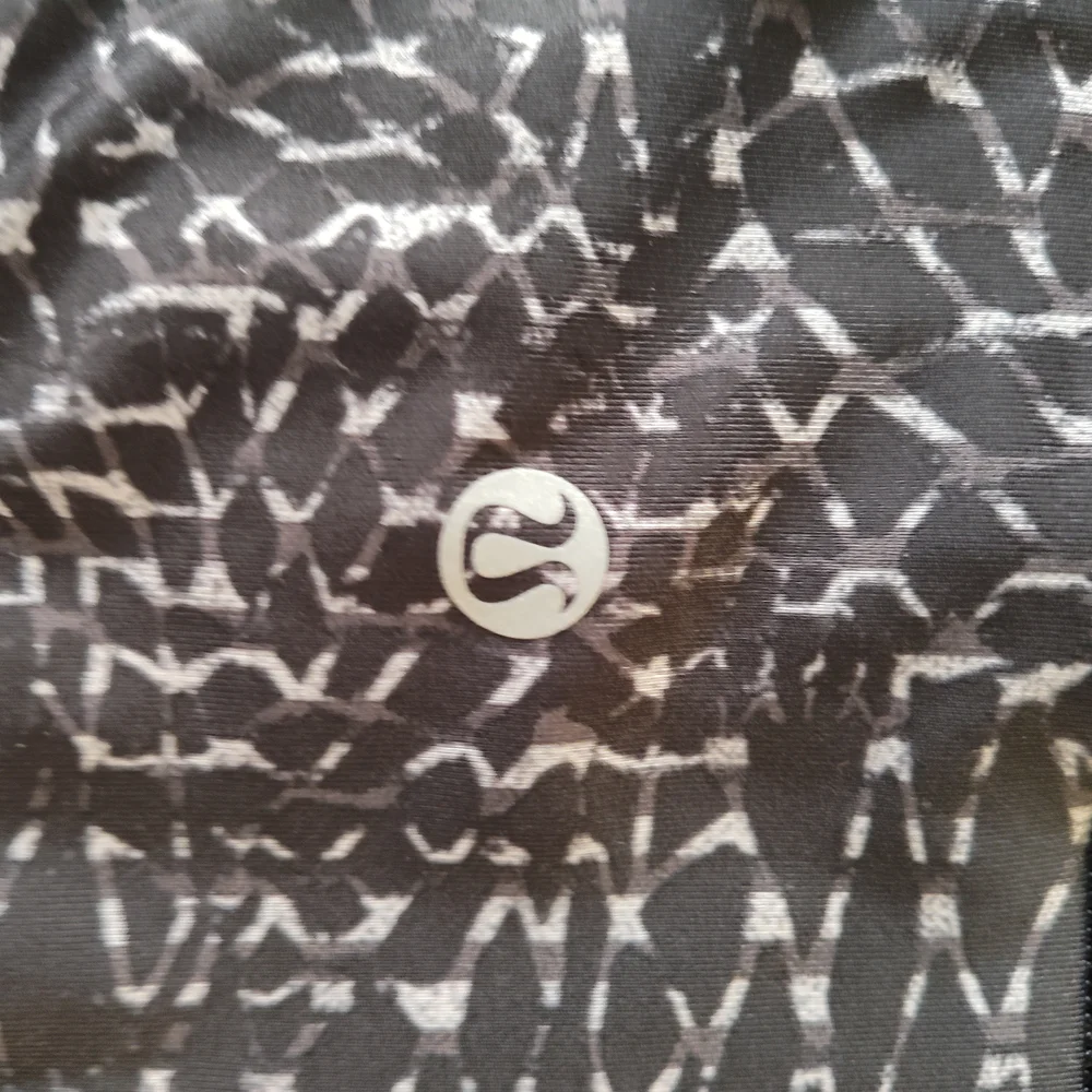 Lululemon Athletica Black and White Leggings - Picture 1 of 3